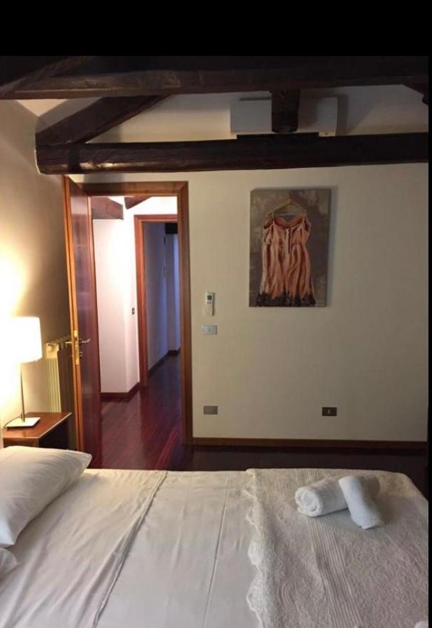 Stylish Penthouse Apartment In Venice Lido, 10 Minutes From Saint Marks Square Venedigs Lido Eksteriør billede